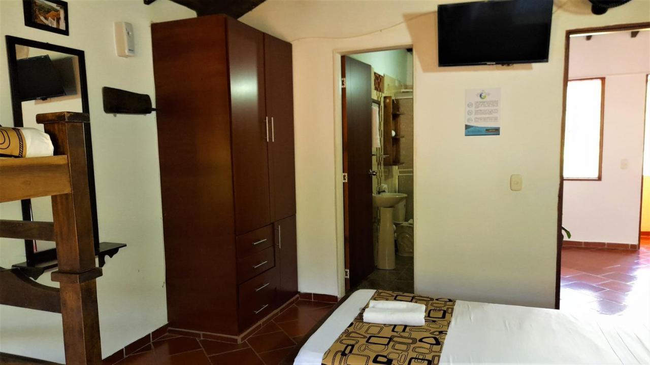 Hotel Campestre Palmas Del Zamorano San Gil Exterior photo