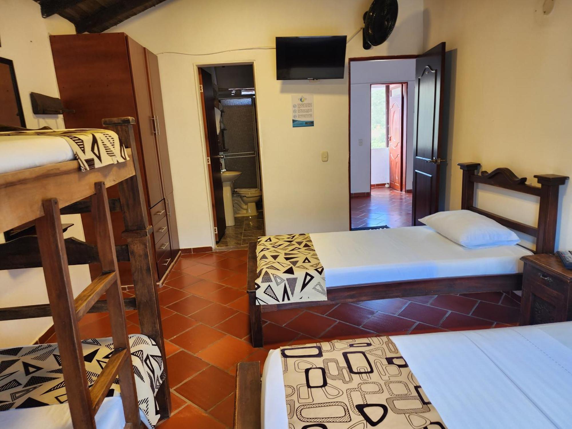 Hotel Campestre Palmas Del Zamorano San Gil Exterior photo
