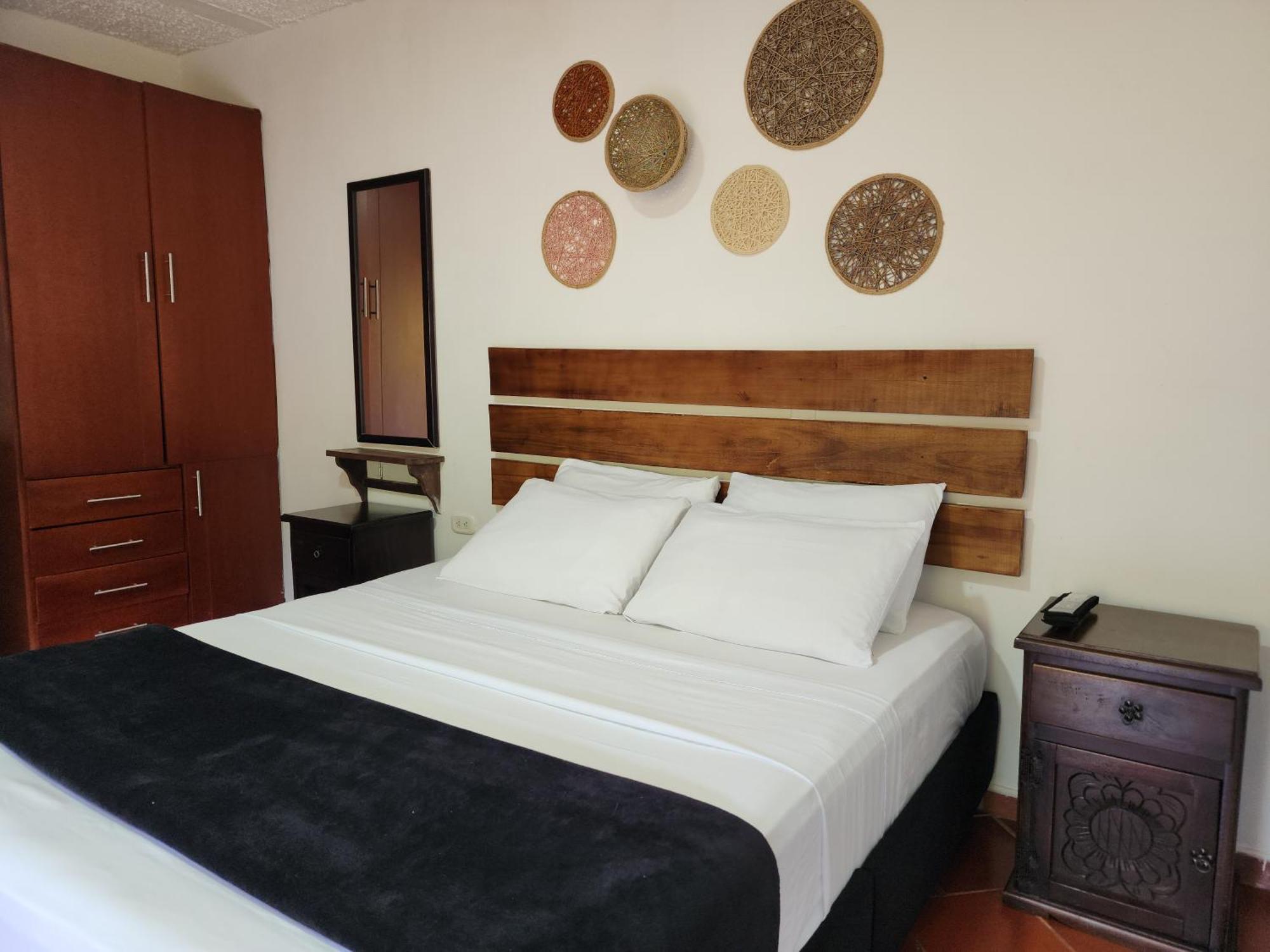 Hotel Campestre Palmas Del Zamorano San Gil Exterior photo
