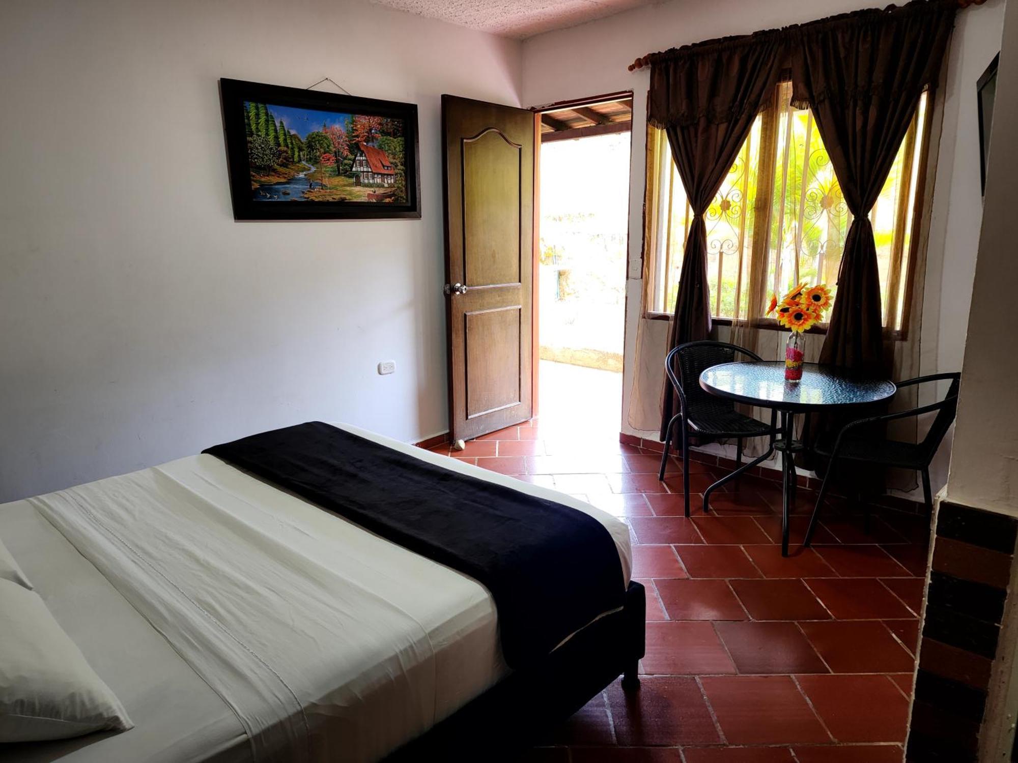 Hotel Campestre Palmas Del Zamorano San Gil Exterior photo