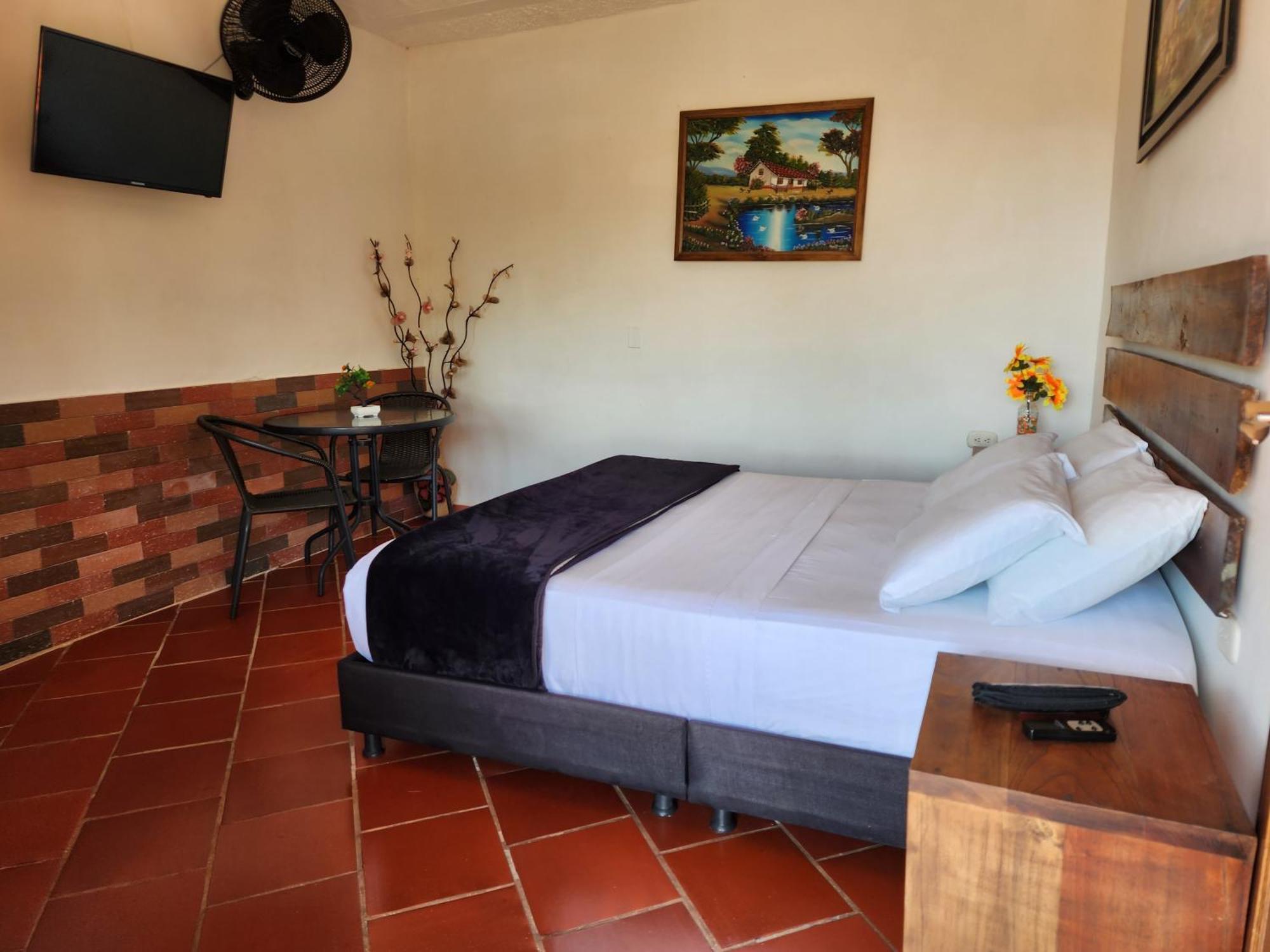 Hotel Campestre Palmas Del Zamorano San Gil Exterior photo