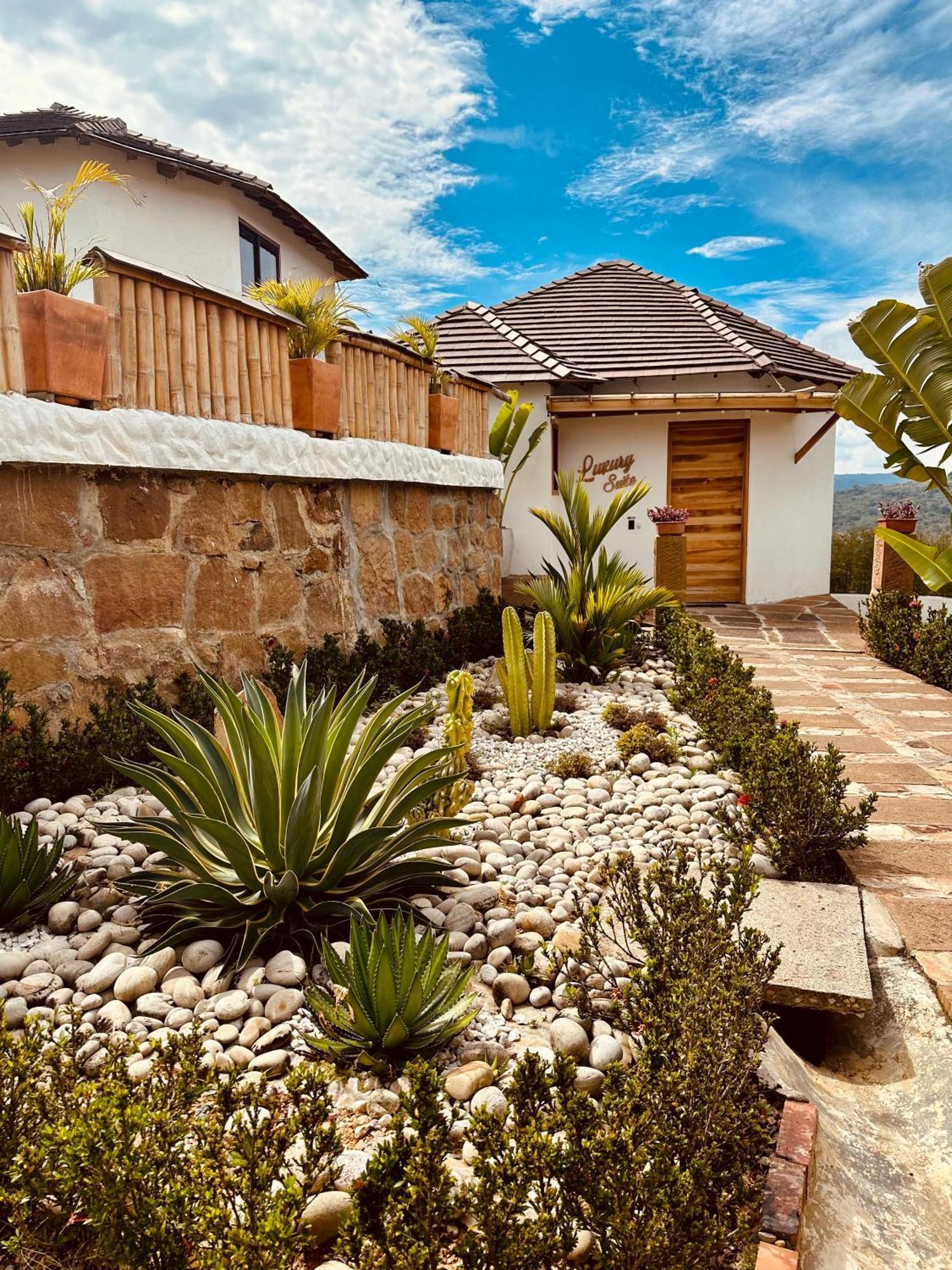 Hotel Campestre Palmas Del Zamorano San Gil Exterior photo